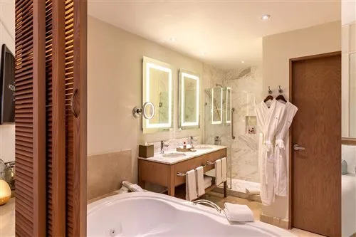 جناح رئاسي بغرفتي نوم، Moon Palace Jamaica 1/1
