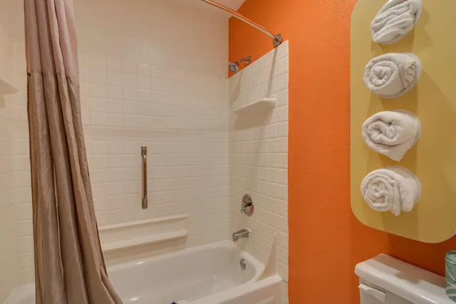 Standard, 2 Queen Beds, Motel6 Waukegan, IL 9/10
