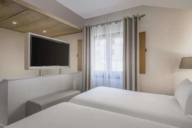 جناح دوبلكس جونيور بسريرين منفصلين مع سرير إضافي، Nh Collection Salamanca Palacio de Castellanos 5/7