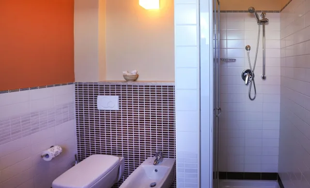 غرفة مفردة بسرير فردي، Janus Hotel 5/5