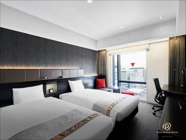 Superior, Twin Beds, Train View، Daiwa Roynet Hotel Kyoto Terrace Hachijo PREMIER 1/1