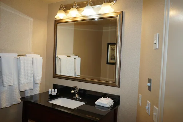 استوديو بسرير كوين، Wingate by Wyndham Bellingham Heritage Inn 6/8