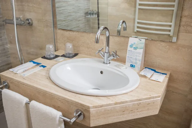 غرفة سوبيريور ثلاثية بإطلالة على الحديقة، RVHotels Broquetas Spa Termal 3/3