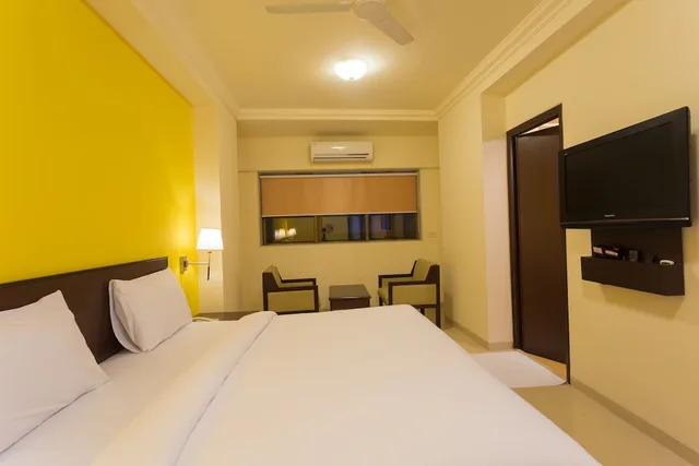 جناح تنفيذي بسرير كوين بغرفة نوم واحدة، Ginger Hotel Thane 2/10