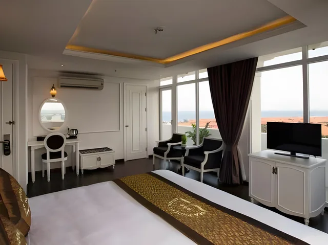 Premier, Deluxe, Double Bed, Ocean View, SEA PHOENIX HOTEL 1/1