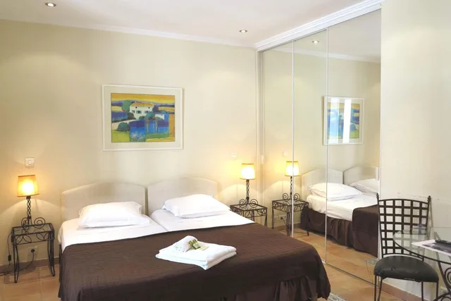 استوديو بسريرين منفصلين، Le Florian Hotel 5/10