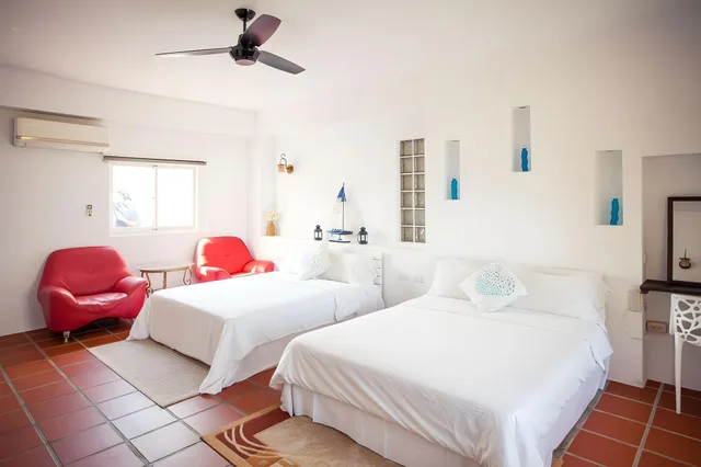 غرفة رباعية، Summer Ya BnB 1/1