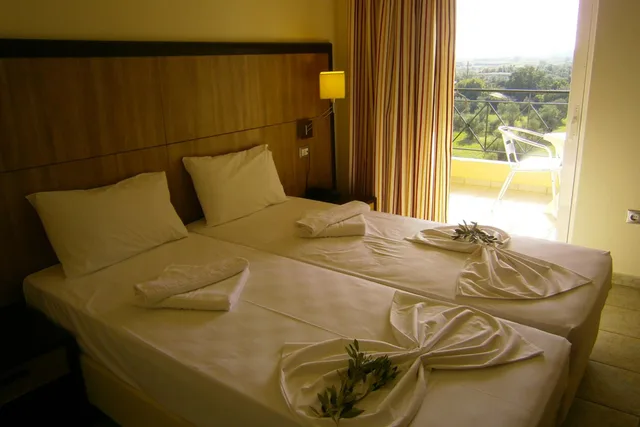 غرفة بسرير مزدوج، KAIAFAS LAKE HOTEL 2/4