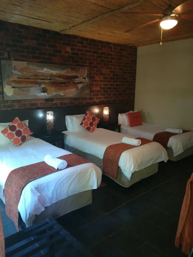 غرفة اقتصادية بثلاثة أسرّة، 24 On Vrey Boutique Hotel 1/1