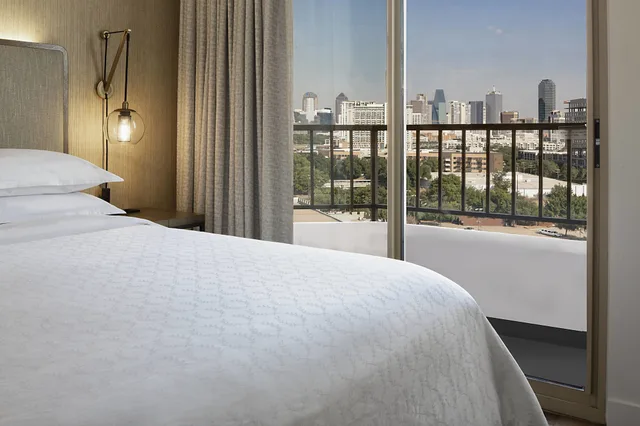 جناح بإطلالة على المدينة بغرفة نوم واحدة، Sheraton Suites Market Center 3/4