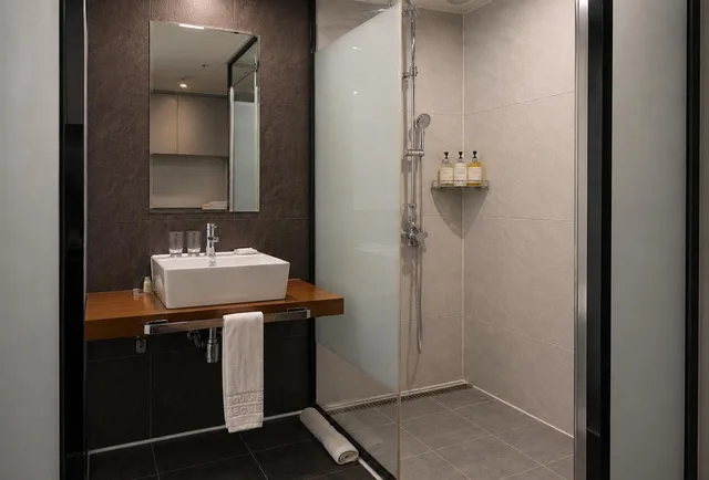 Economic Triple، Royal Square Hotel Seoul 4/4