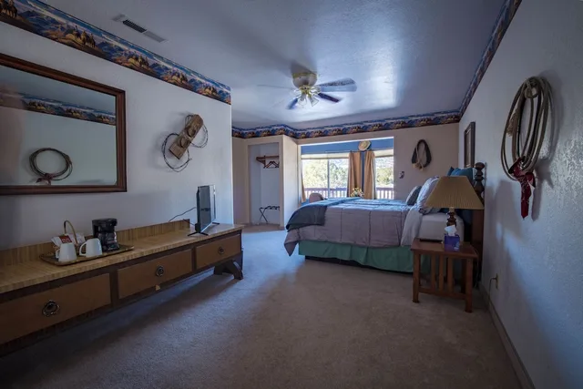 Bryce Trails Bed and Breakfast, Cedar City 9/50