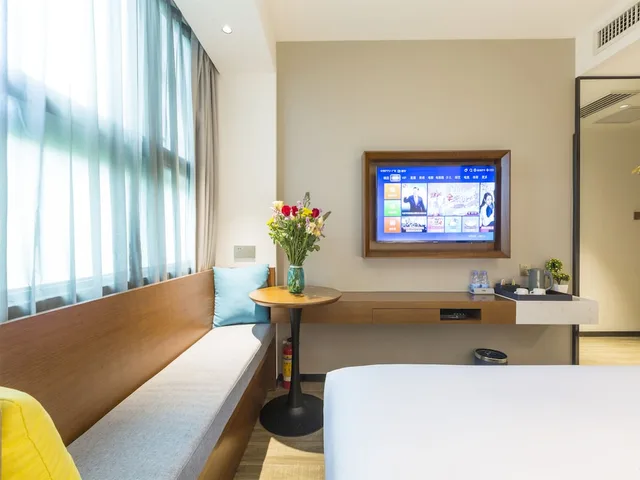 Superior, Queen Bed, City View, Light Housekeeping، Borrman Hotel (Guangzhou South Hospital Meihuayuan Metro Station) 5/8