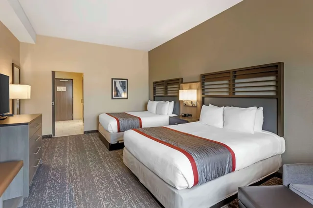 Suite, Multiple Beds, Sofa, Kitchen, Accessible, Best Western Plus Heber Valley Hotel 3/7