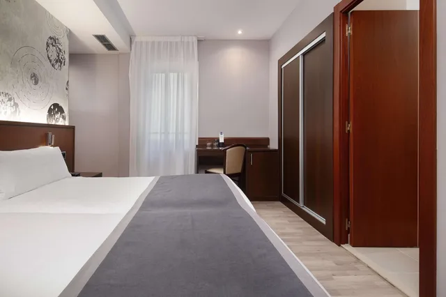 غرفة قياسية مفردة بسرير مزدوج، Hcc Taber Hotel 7/10