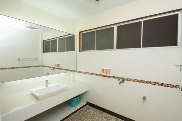 غرفة غراند بسرير كينج بإطلالة على الحديقة، Mountain Resort Koh Lipe 5/5