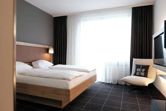Standard, Queen Bed, FOUR POINTS FLEX by Sheraton Ratingen Dusseldorf Airport 8/10