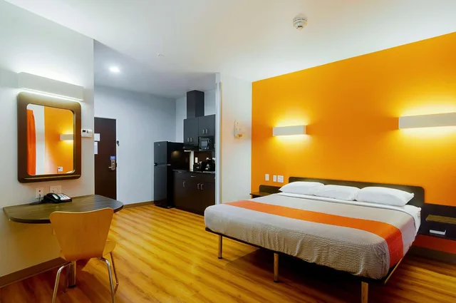 غرفة بسرير كينج لذوي الإعاقة، Motel6 Midland Tx 6/10