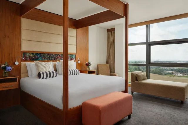 غرفة جونيور بسرير كوين، The Gateway Hotel Dundalk 1/2