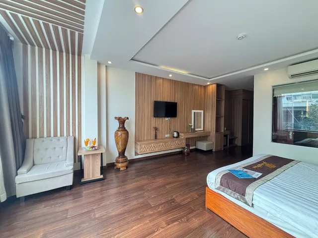 غرفة بريميير بسرير كوين بإطلالة على المدينة، Sen Vang Luxury Hotel 6/10