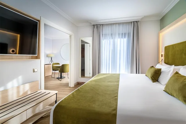 جناح جونيور بسرير كينج، Barcelo Isla Canela 4/10