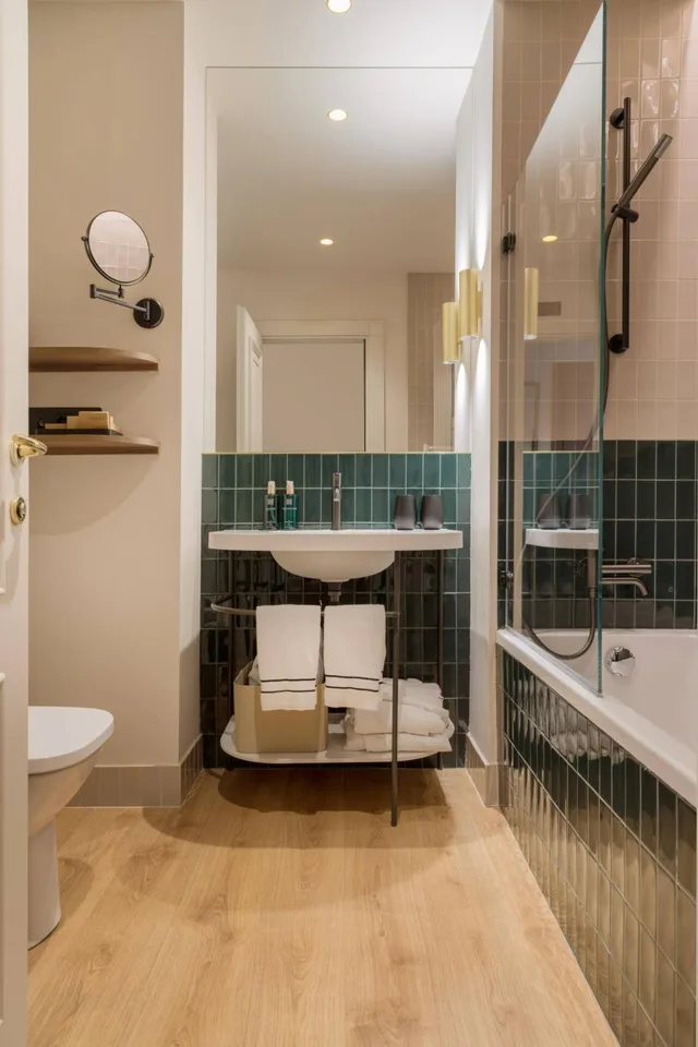 غرفة عائلية بسرير كينج مع أريكة، Melia Milano Hotel 7/7