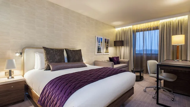 غرفة بريميوم بسرير كوين مع أريكة، Crowne Plaza London - Kings Cross 4/9