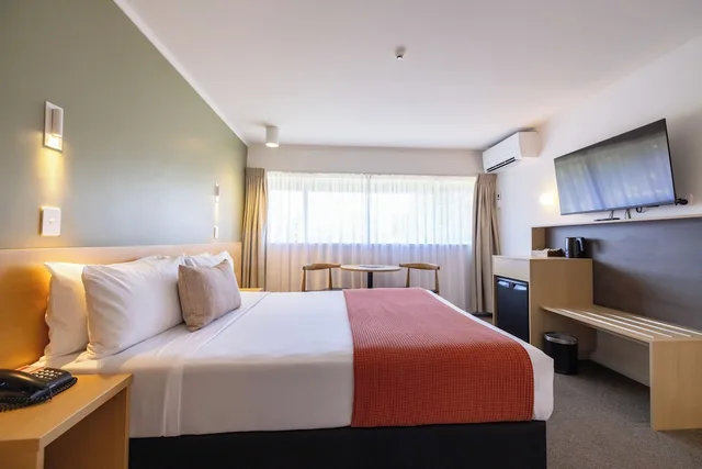 غرفة قياسية بسرير كوين بشرفة، Rose Park Hotel Auckland 2/10