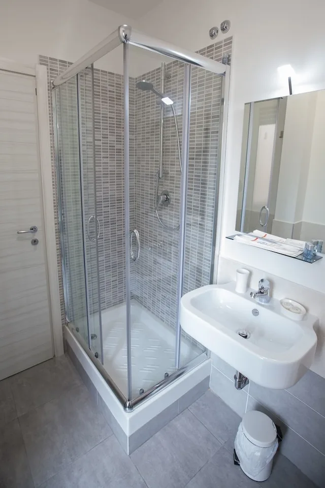 Room, Quadruple, 4 Beds, Momenti Romani 4/4