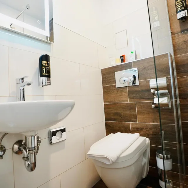 Room, Double or Twin Bed, Comfort Hotel Wiesbaden Ost 10/10
