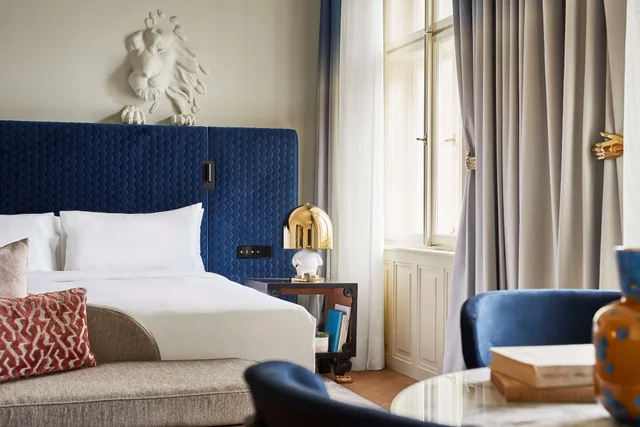 غرفة بريميوم بسرير كينج، Andaz Prague 2/5