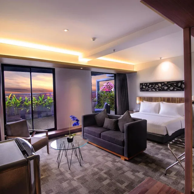 جناح، Batiqa Hotel Jababeka 2/7