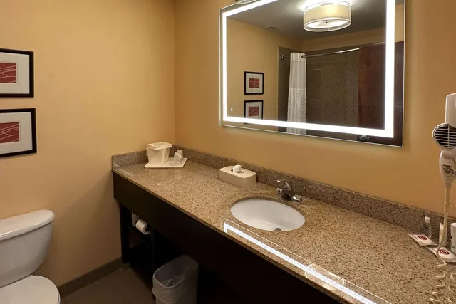 غرفة بسريرين كوين، Comfort Inn & Suites Rogersville 9/10