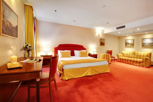 جناح جونيور كومفورت بسرير مزدوج، DONA PALACE 3/5