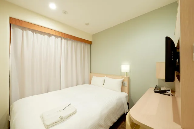 Room, Single, Double Bed, Smoking, Sotetsu Fresa Inn Tokyo-Tamachi 2/2