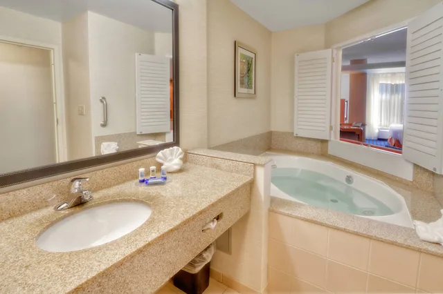 جناح تنفيذي بسرير كينج مع أريكة، Fairfield Inn Suites Edmond 3/3