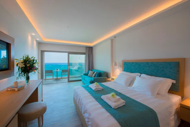 جناح جونيور بإطلالة على البحر، Amada Colossos Resort 1/7