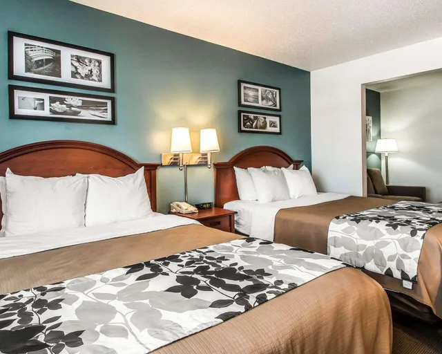 جناح بسريرين كوين، Sleep Inn & Suites Mount Vernon 2/2