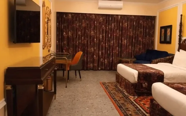 غرفة كلوب عائلية، Mayfair Purnea 2/2