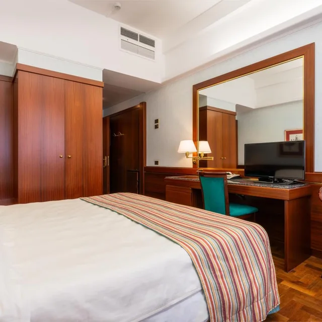 Room, Single, Hotel Crivis 10/16