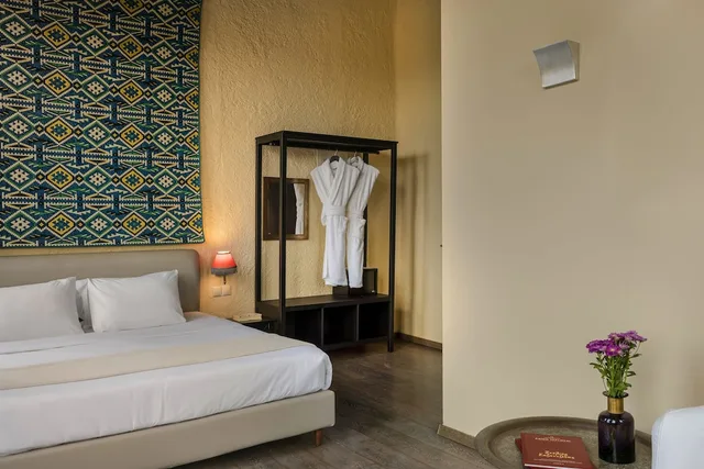 غرفة سوبيريور بسرير كينج بشرفة، Alcanea Boutique Hotel 4/7