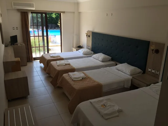 غرفة رباعية، Hamle Hotel 4/6