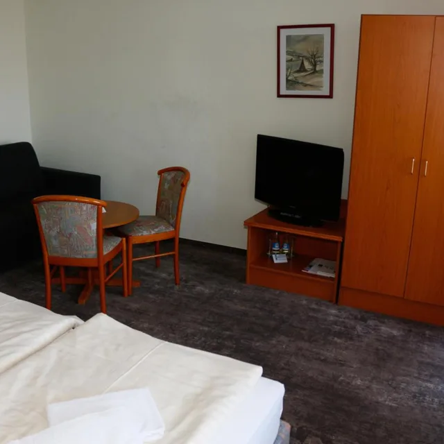 غرفة بسرير مزدوج بشرفة، Hotel Lugsteinhof 4/7