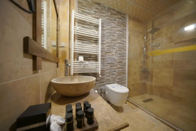 غرفة كبيرة بسريرين منفصلين، Grand Cappadocia Hotel 7/10