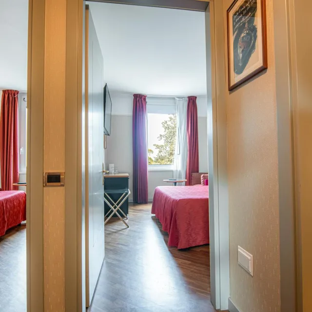غرفة ثلاثية، Hotel Della Porta 7/9