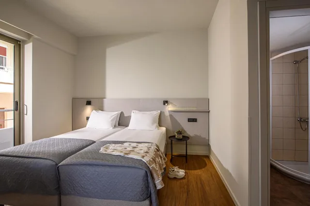 Room, Double or Twin Bed, Marin Hotel 6/10