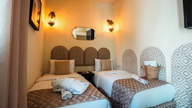غرفة بسريرين منفصلين وسرير كوين، Riad Dar Tiflet 1/7