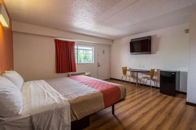 غرفة بسرير كوين لغير المدخنين، Motel6 Ashland, OH 1/10