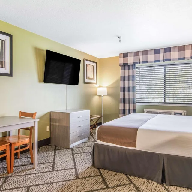 جناح بسرير كينج بمطبخ صغير، Guesthouse Poulsbo 2/4
