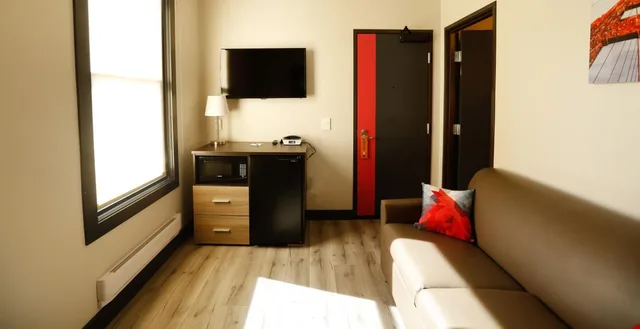 جناح ديلوكس بسرير كوين، Hotel Epik 2/10